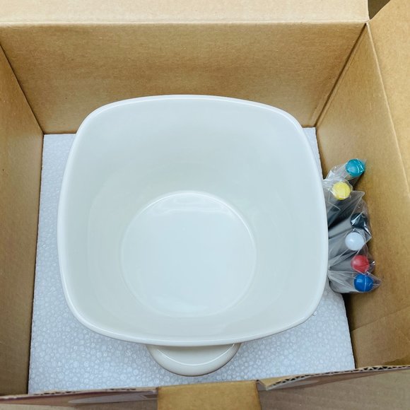 NWTIB Williams-Sonoma Fondue Set, 6 Forks, TeaLight, Stand, Pot = 3.5" T x 5" W - Picture 10 of 10